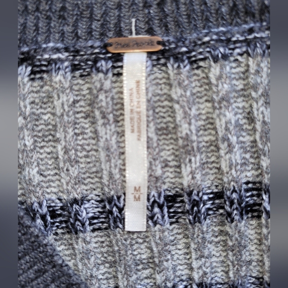 Free People Cozy Up Cardigan Midi Dress, VGUC, Size M - Picture 6 of 6